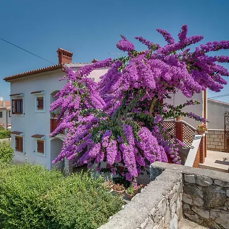 Bugenvilia Apartment Mali Losinj